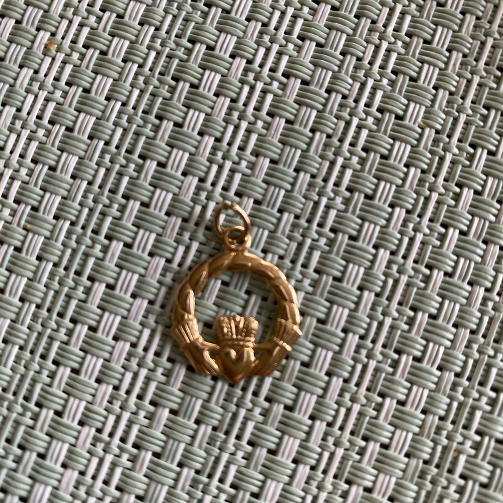 Gold Claddagh Charm